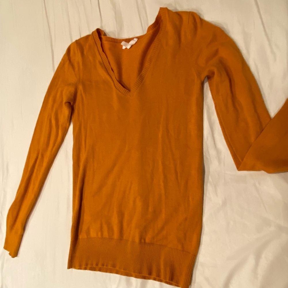 Mustard thin long sleeve v neck sweater
